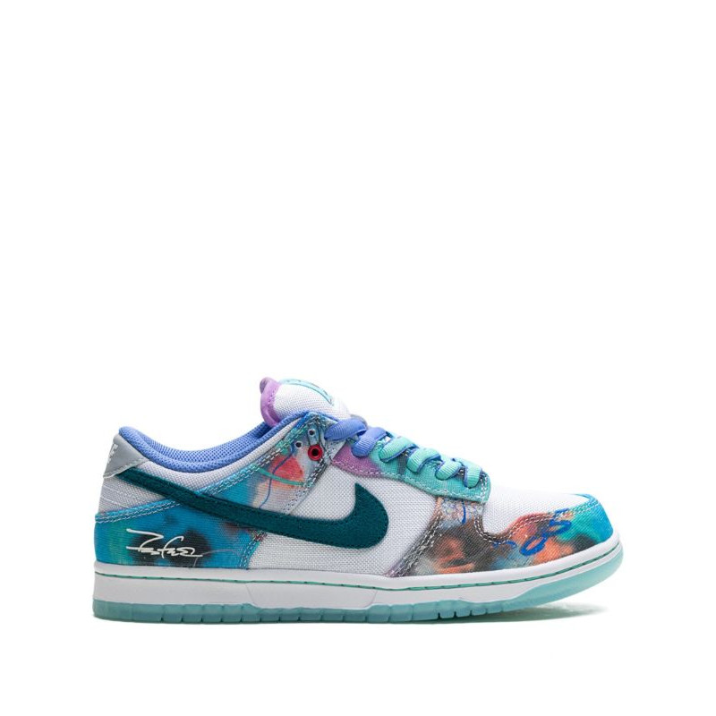 Nike SB Dunk Low "Futura Laboratories Bleached Aqua"